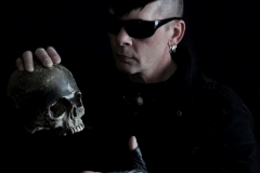 APOCALYPTIC FOLK 777 - SOLITUDE RAVENCROW
